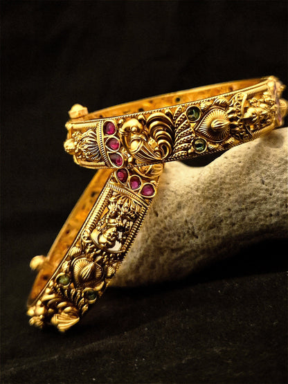 Antique bangle