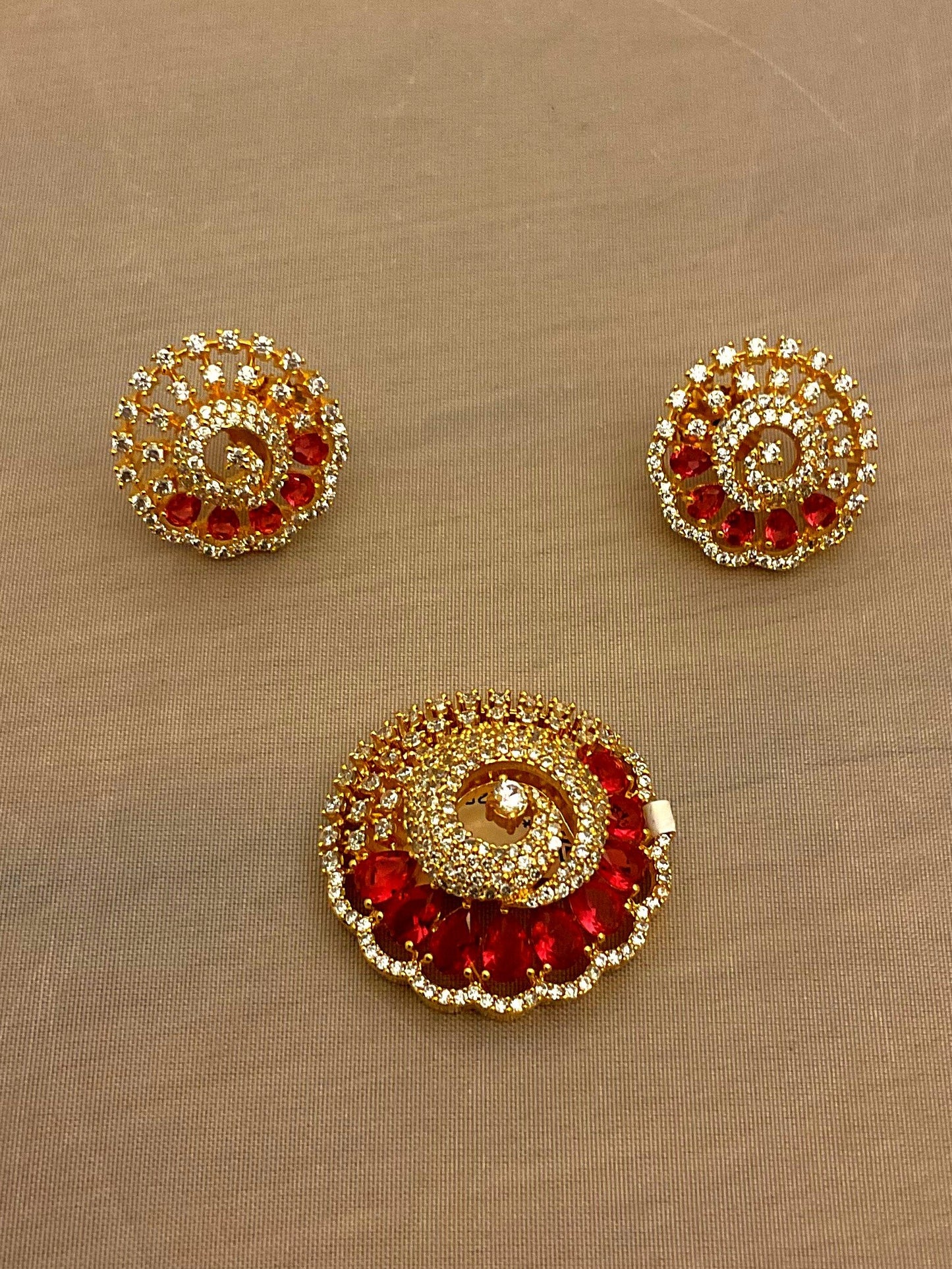 Side Pendant