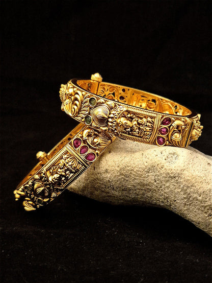Antique bangle