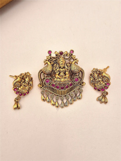 Antique pendant