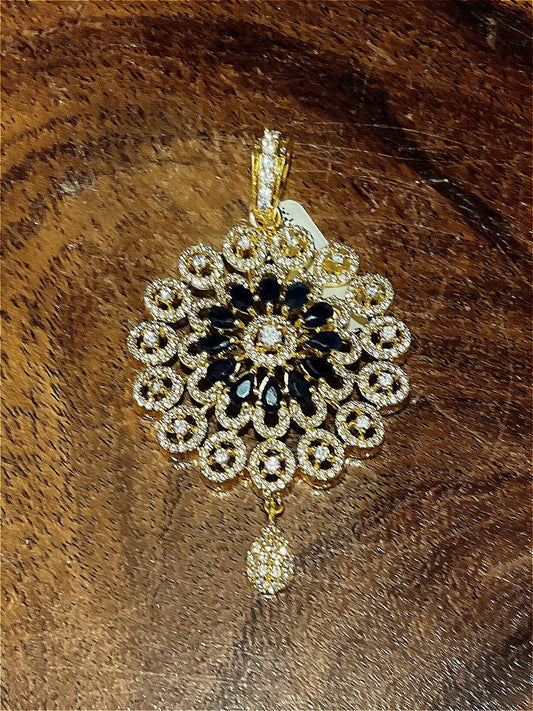 Pendant set