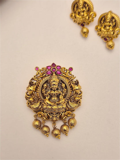 Antique pendant