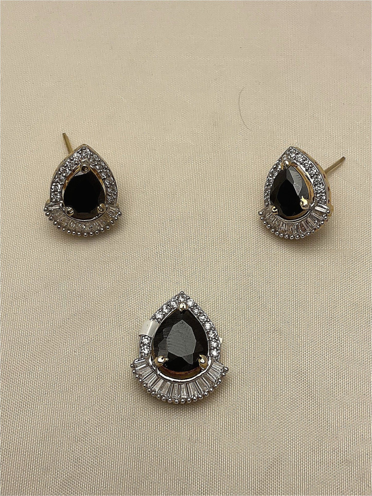 Side Pendant