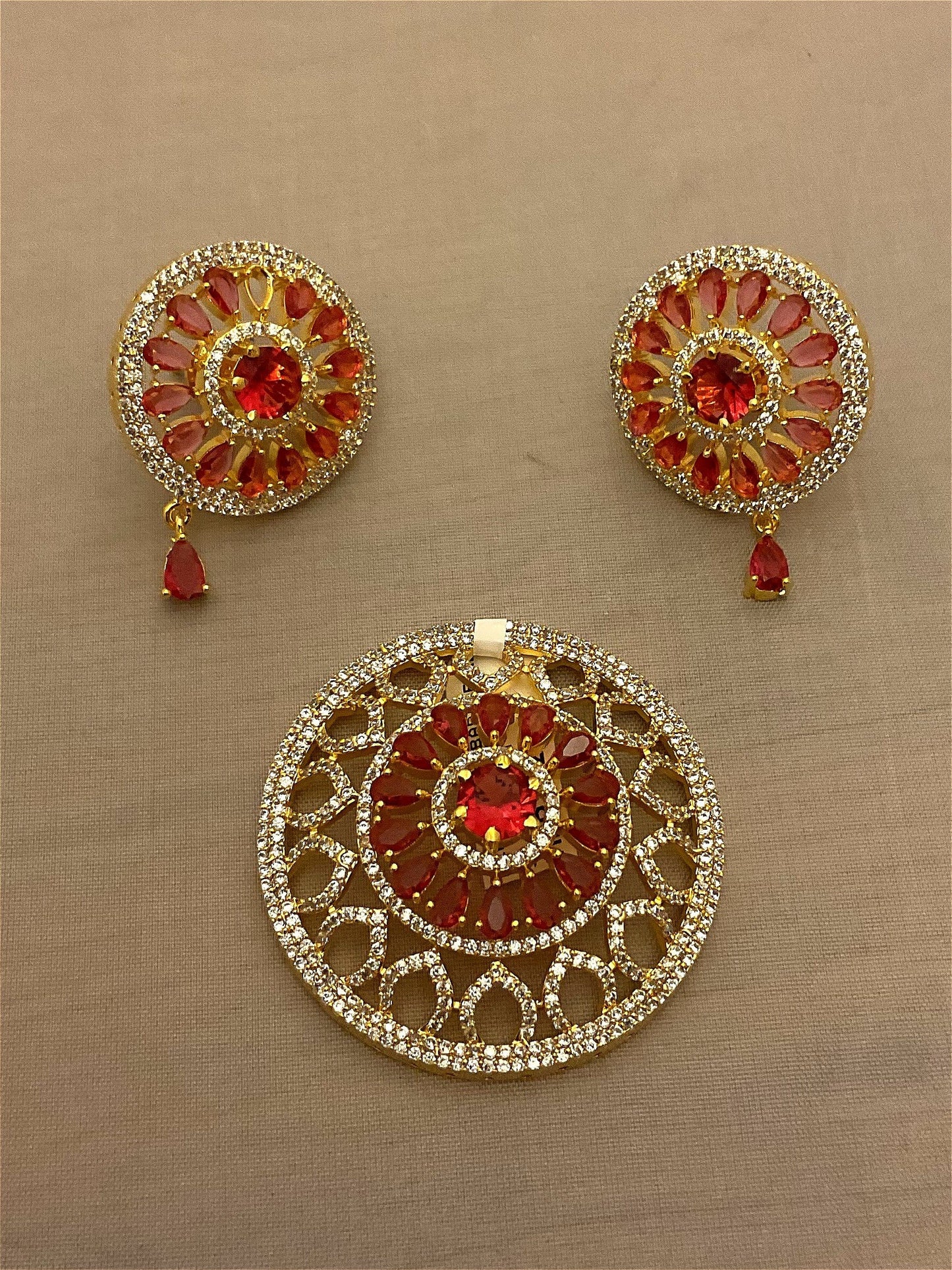 Side Pendant
