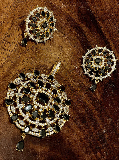 Pendant set