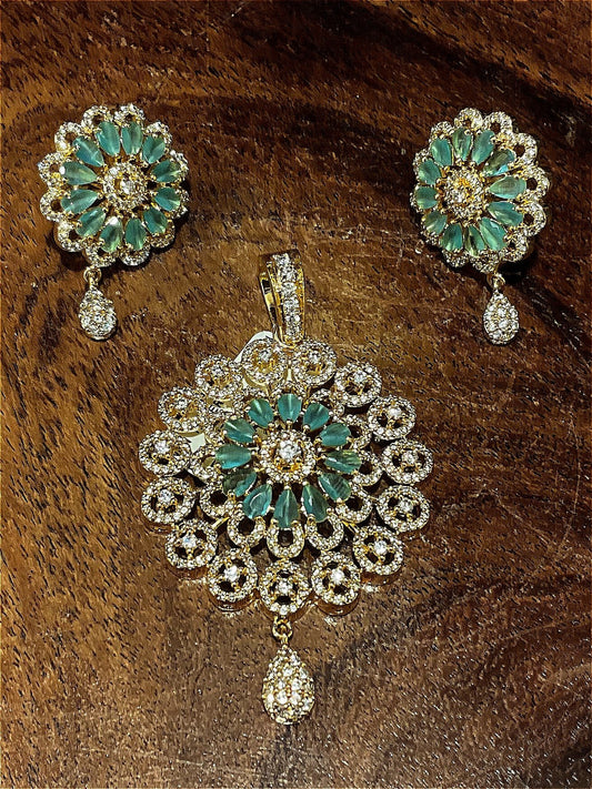 Pendant set