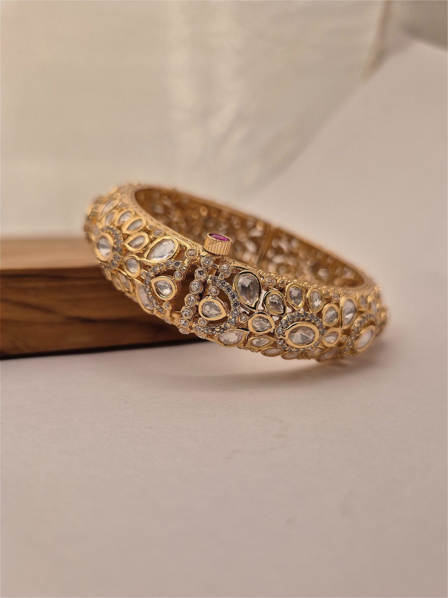 Kundan Bangles