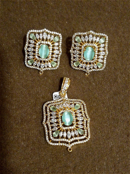 Pendant set