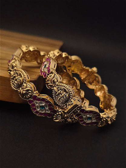 Antique bangle