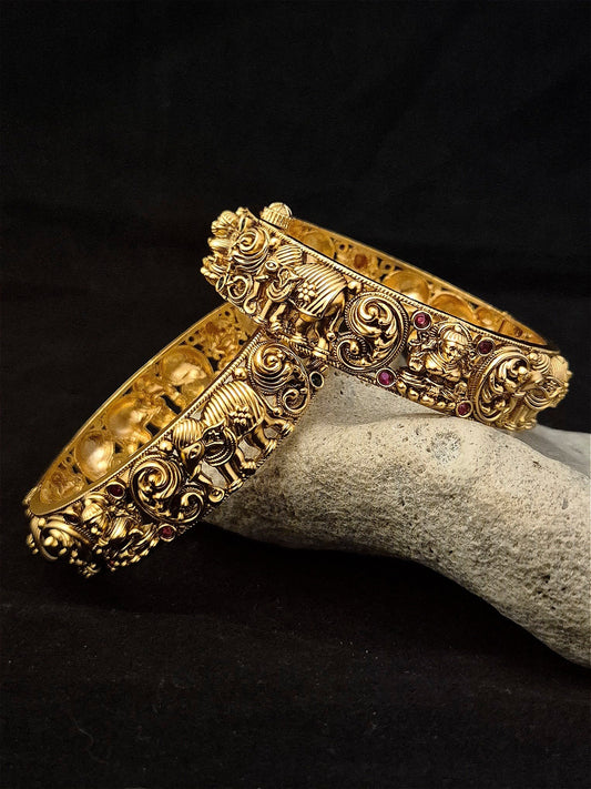 Antique bangle