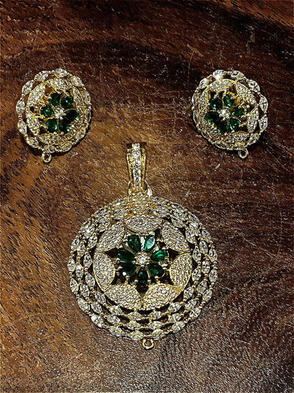 Pendant set