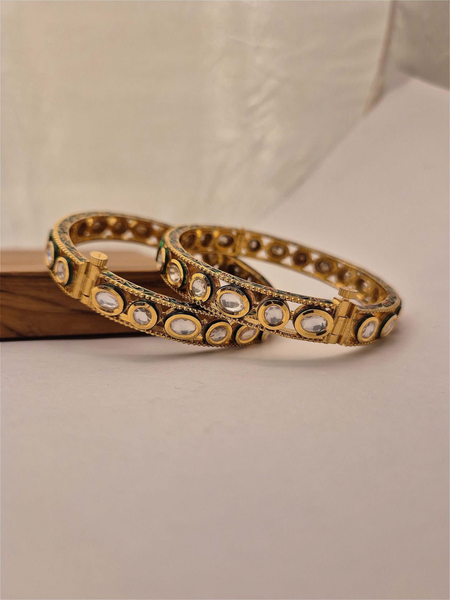 Kundan Bangles