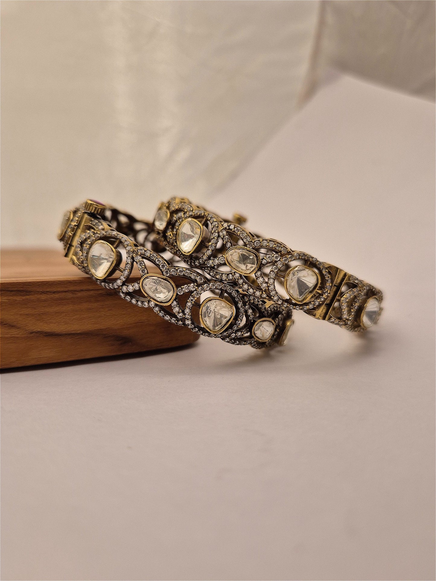 Kundan Bangles