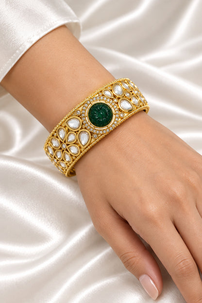 Gold-Plated Central Green Stone Kundan Bangle