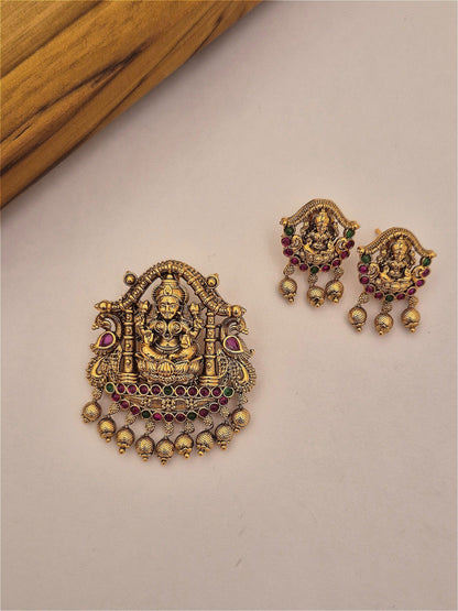 Antique pendant
