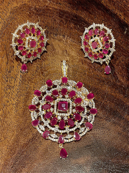 Pendant set