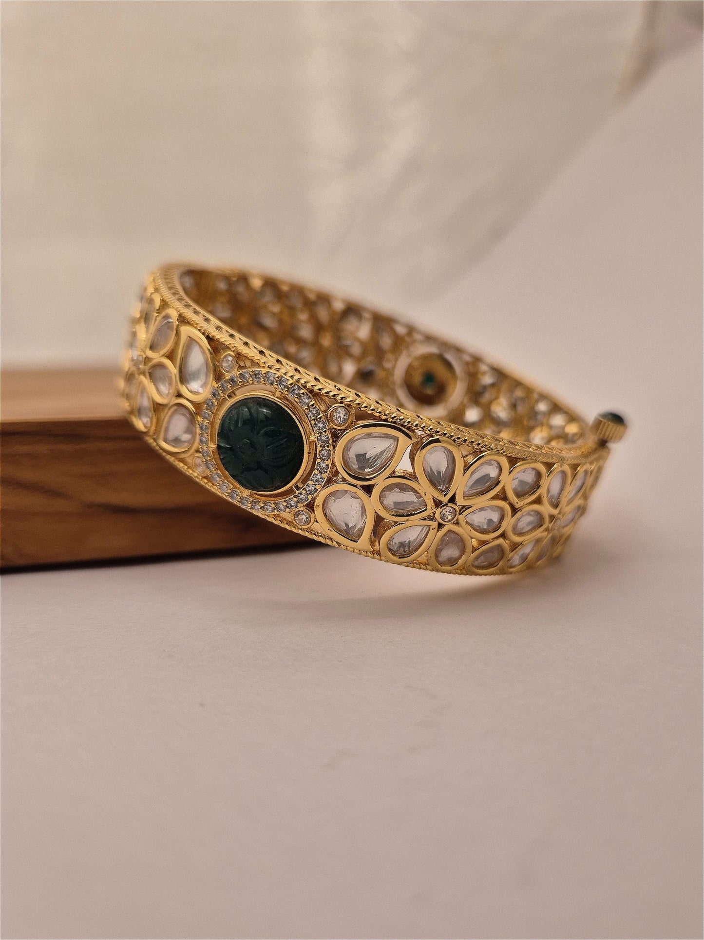 Kundan Bangles