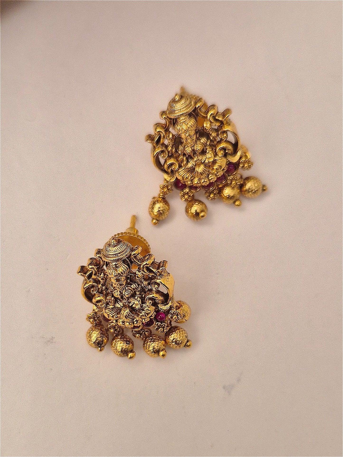 Antique pendant
