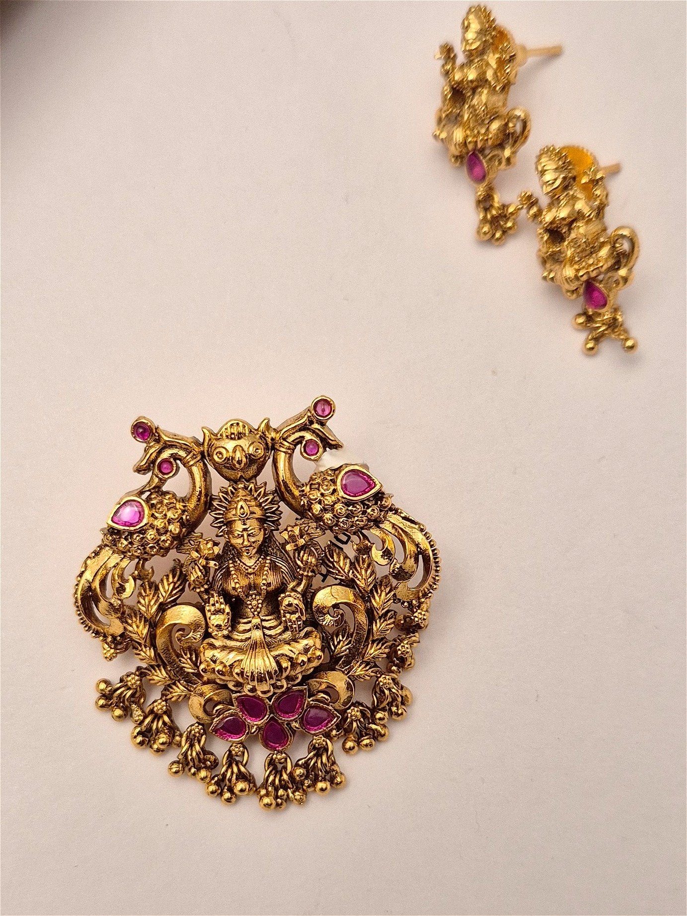Antique pendant