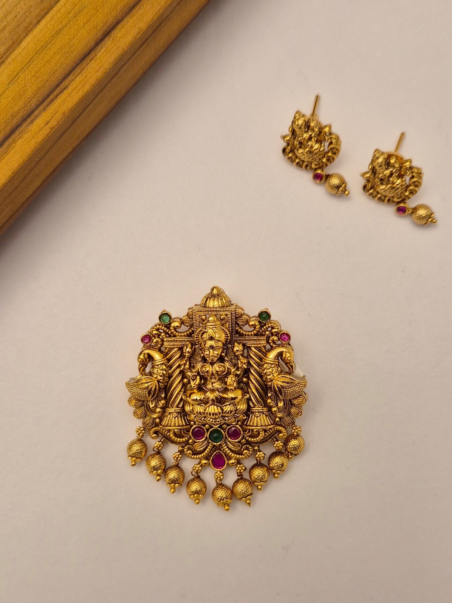 Antique pendant
