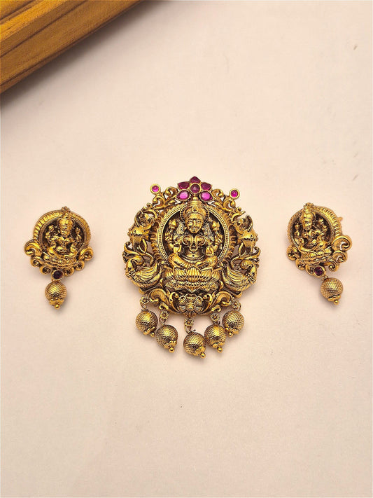 Antique pendant