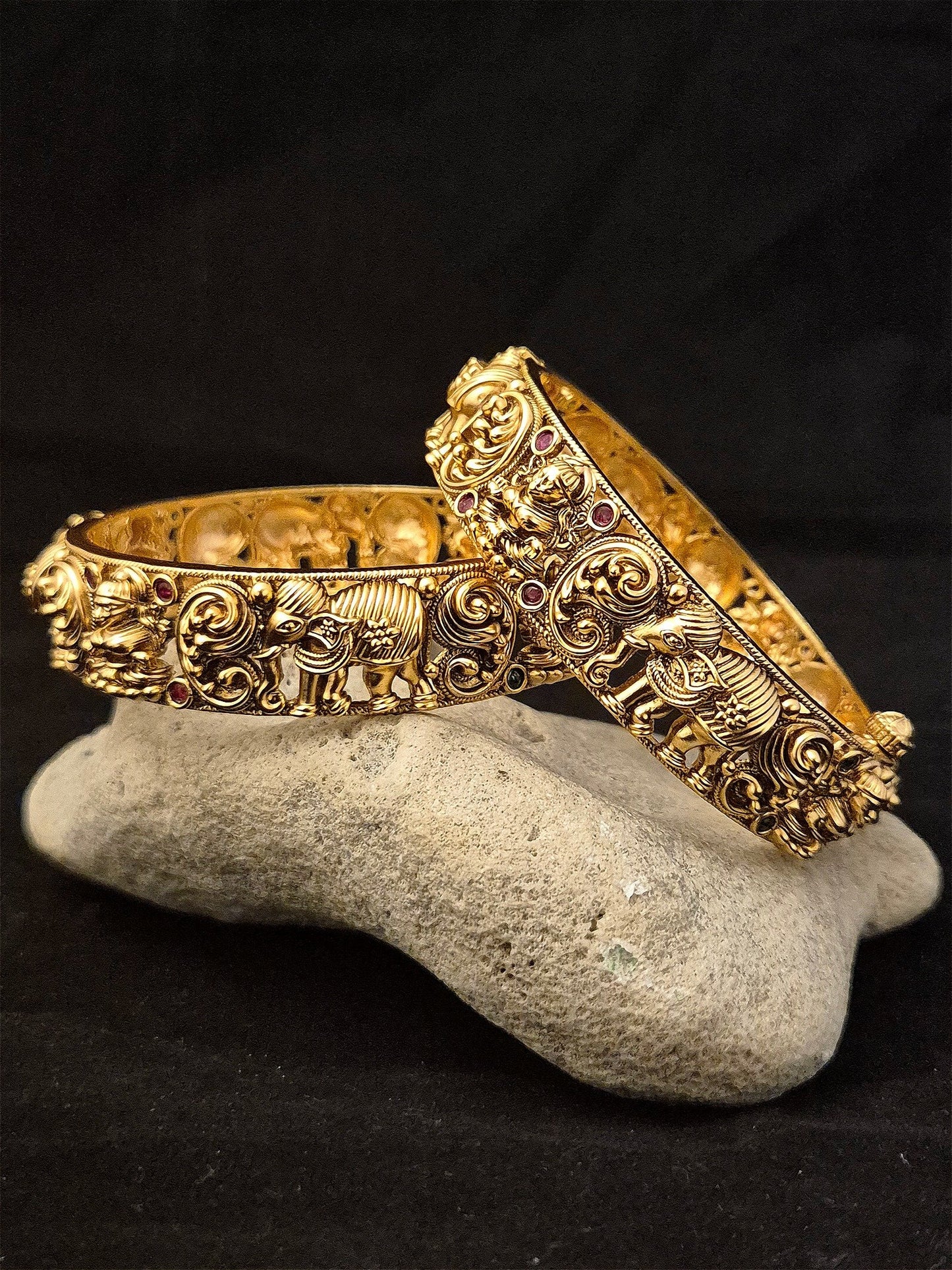 Antique bangle