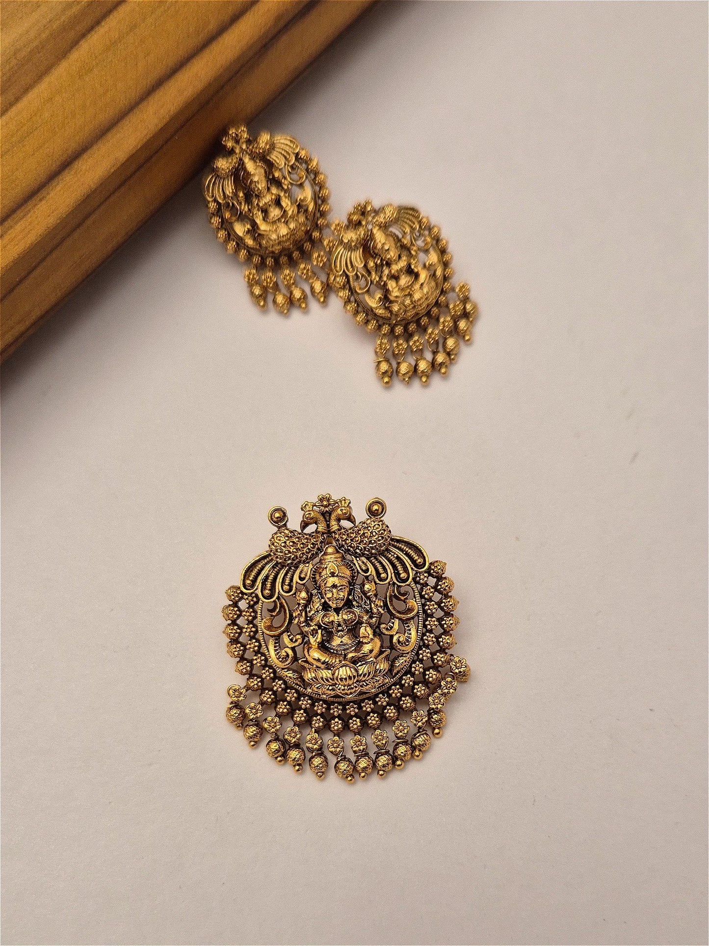 Antique pendant