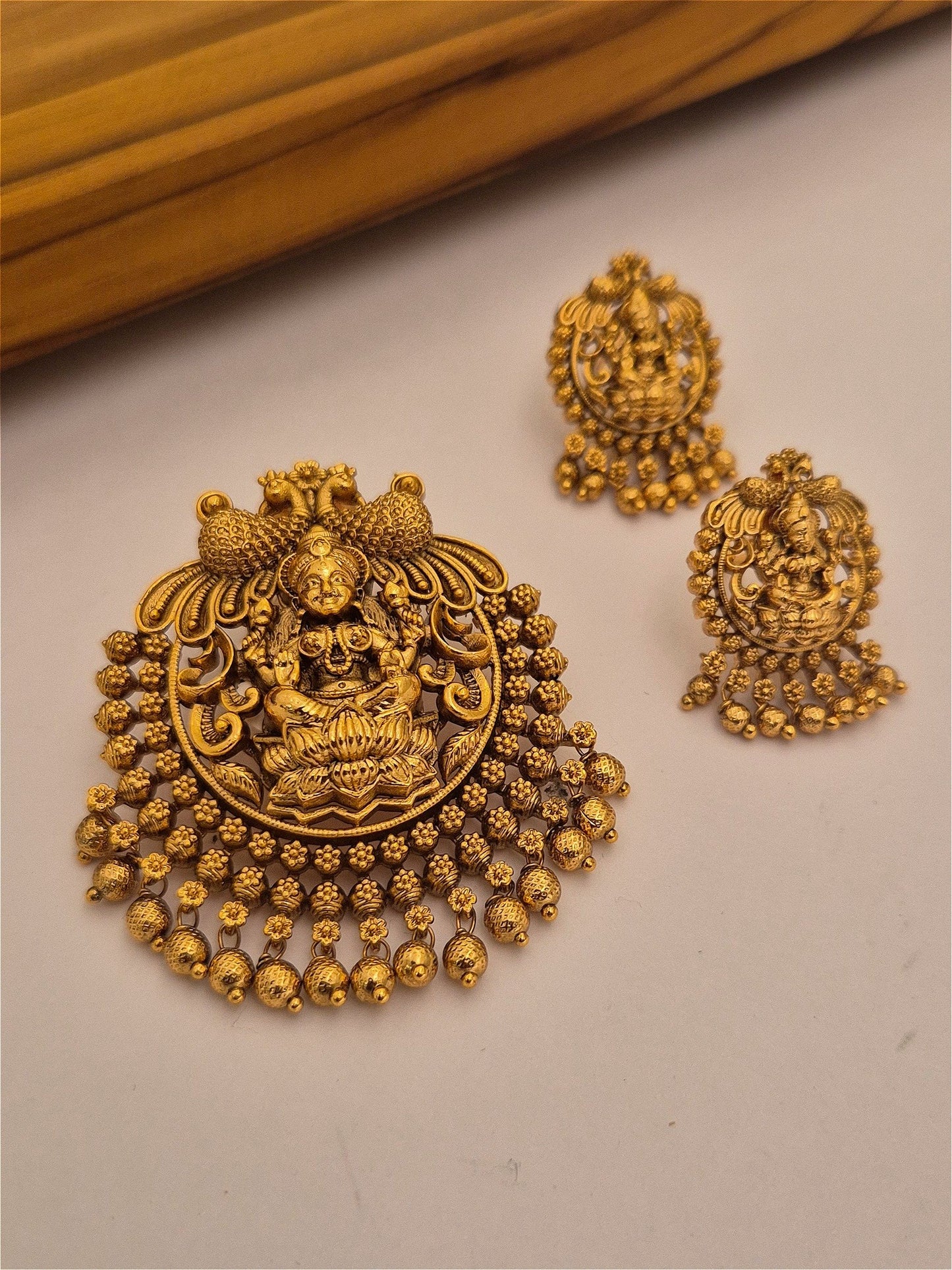 Antique pendant