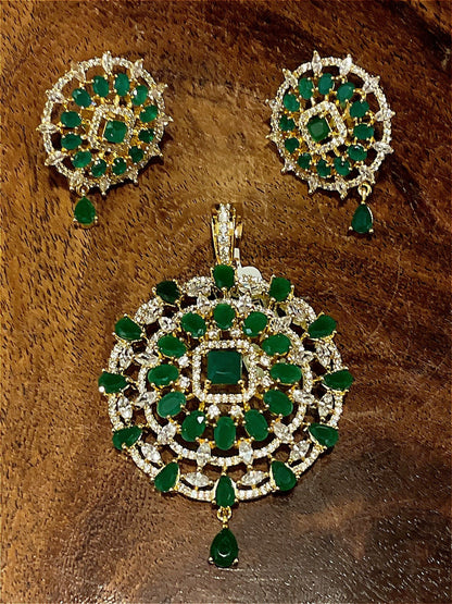 Pendant set
