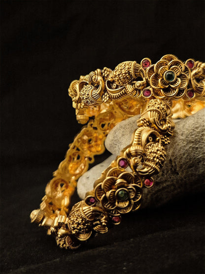 Antique bangle