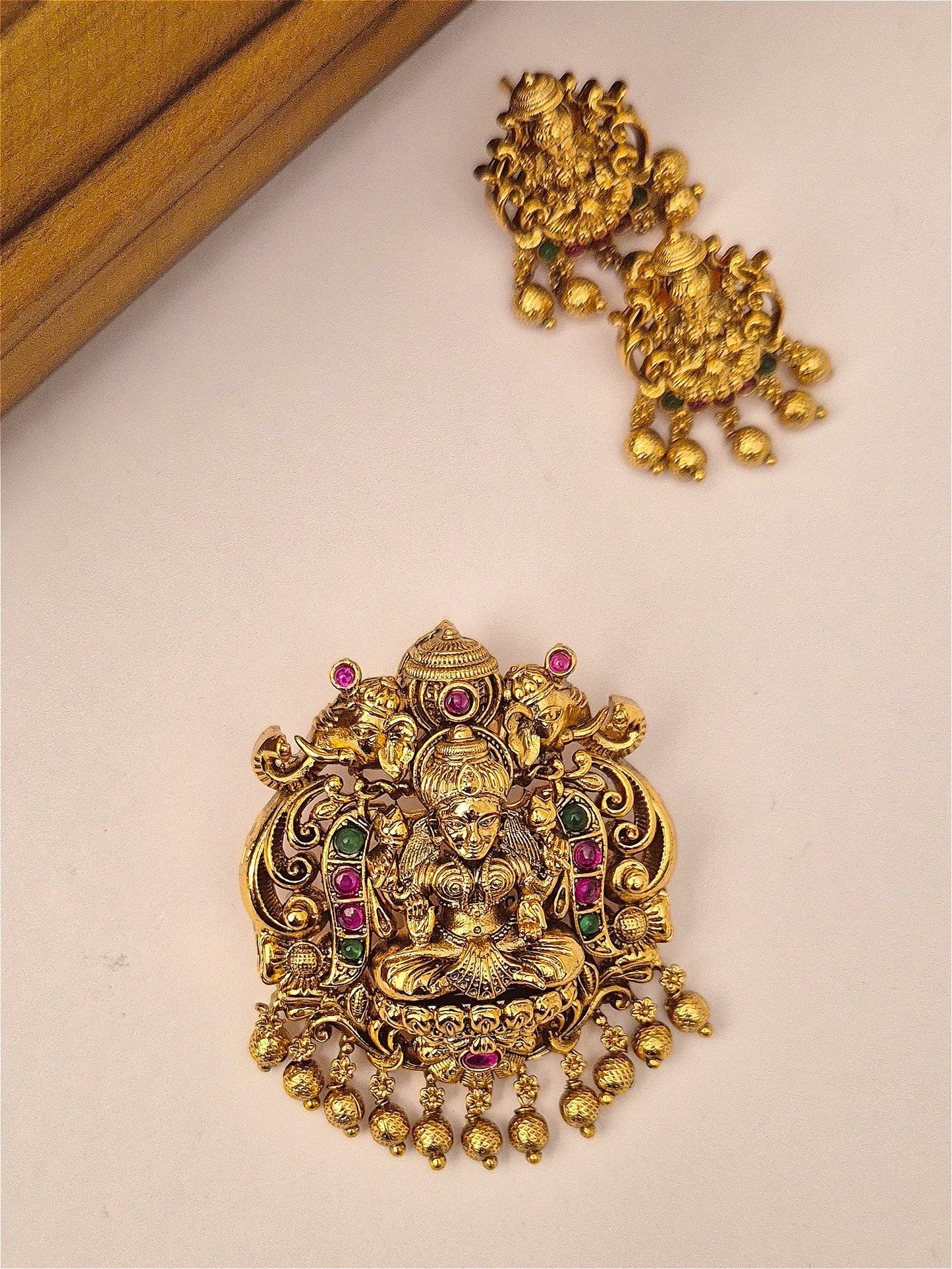 Antique pendant