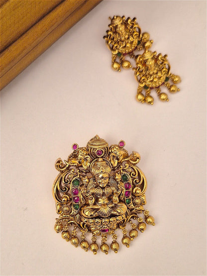 Antique pendant