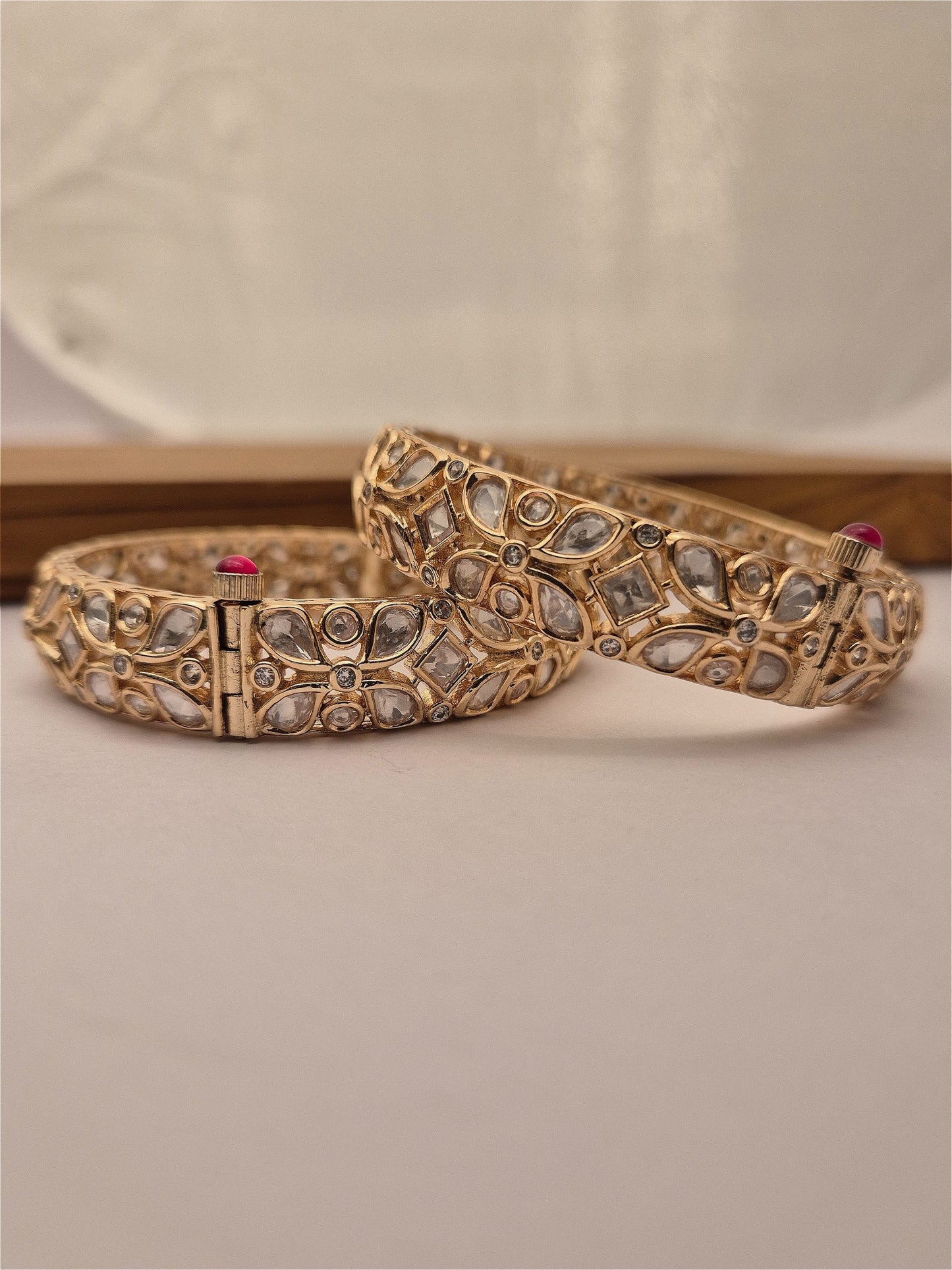 Kundan Bangles