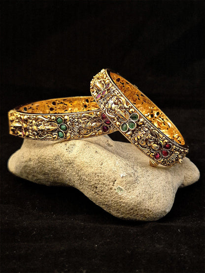 Antique bangle