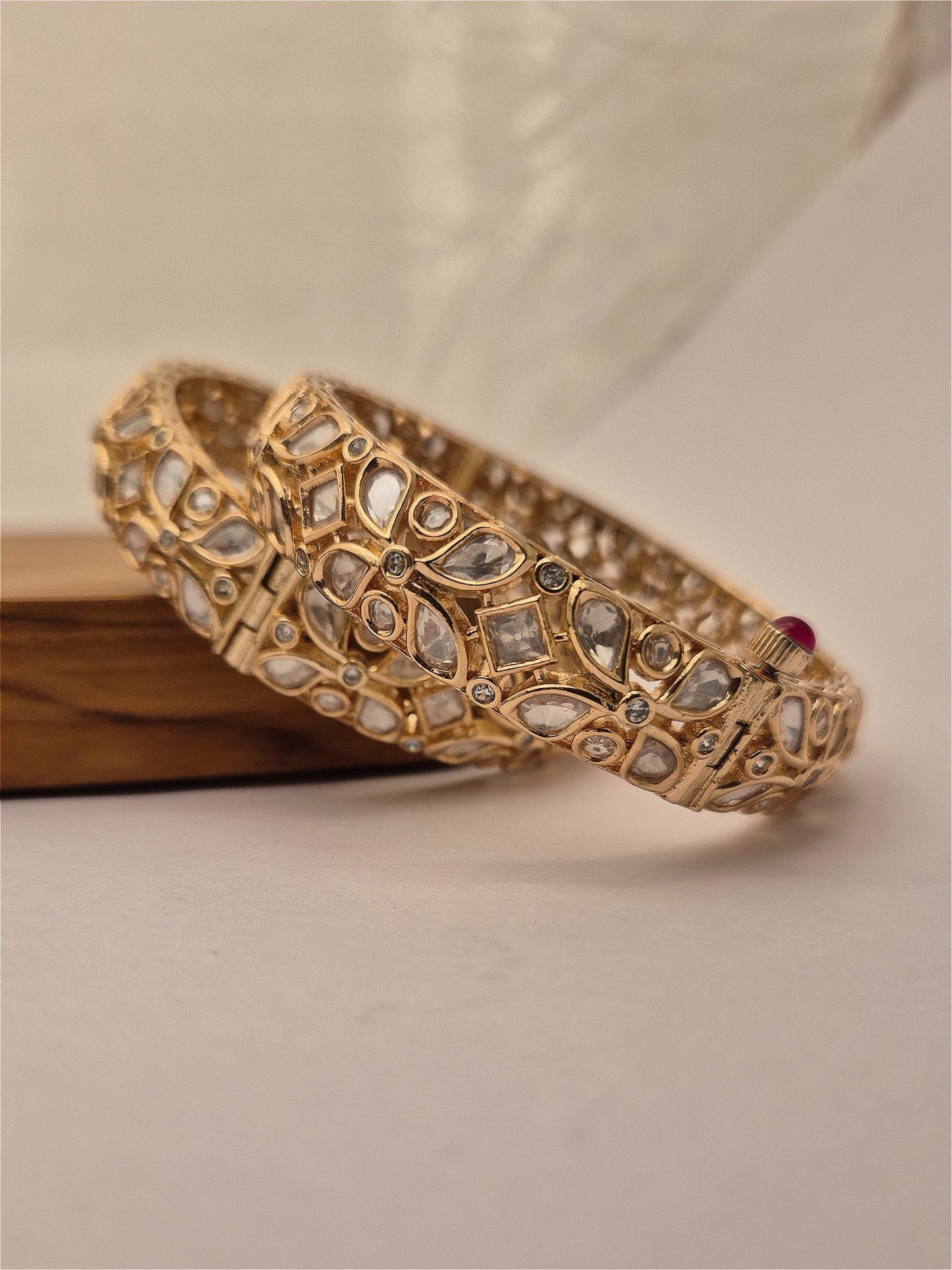 Kundan Bangles