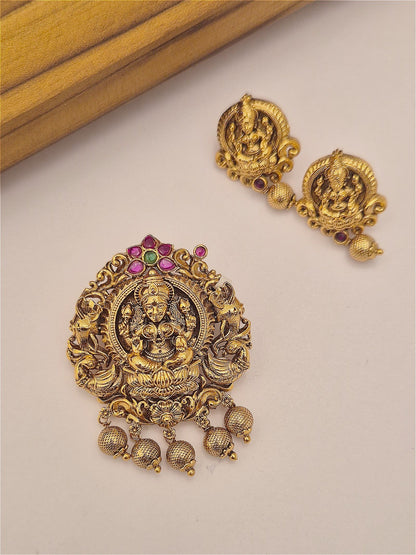 Antique pendant