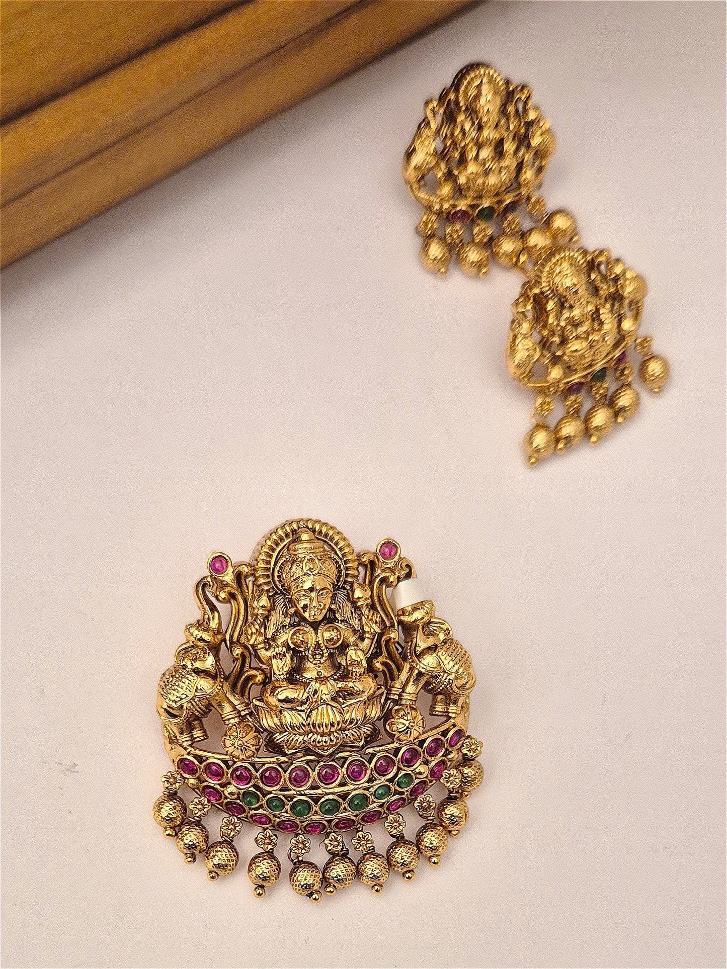 Antique pendant