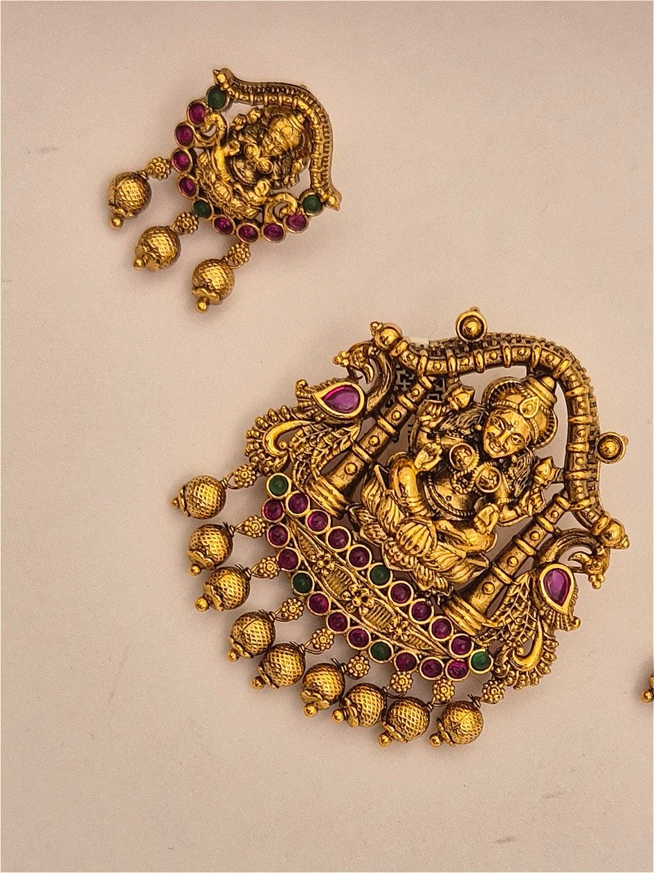 Antique pendant