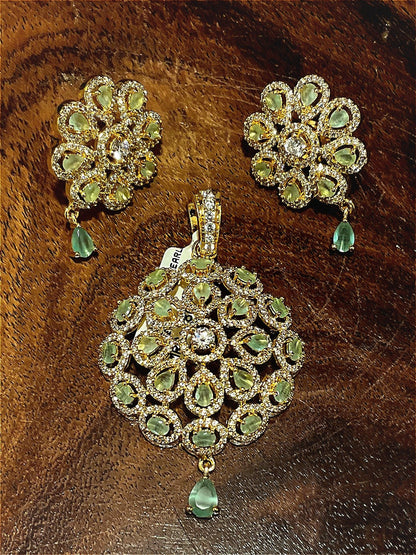 Pendant set