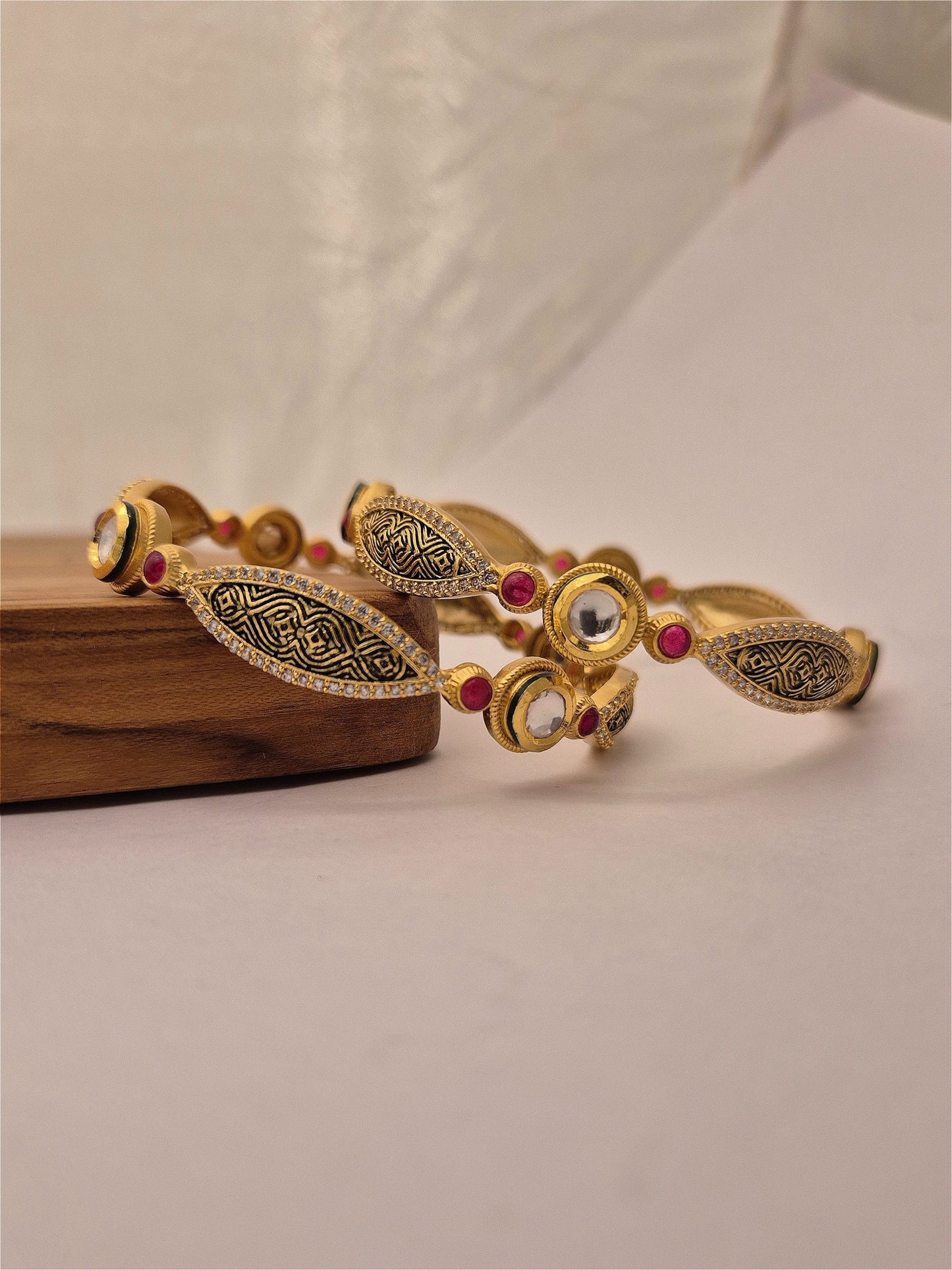 Kundan Bangles