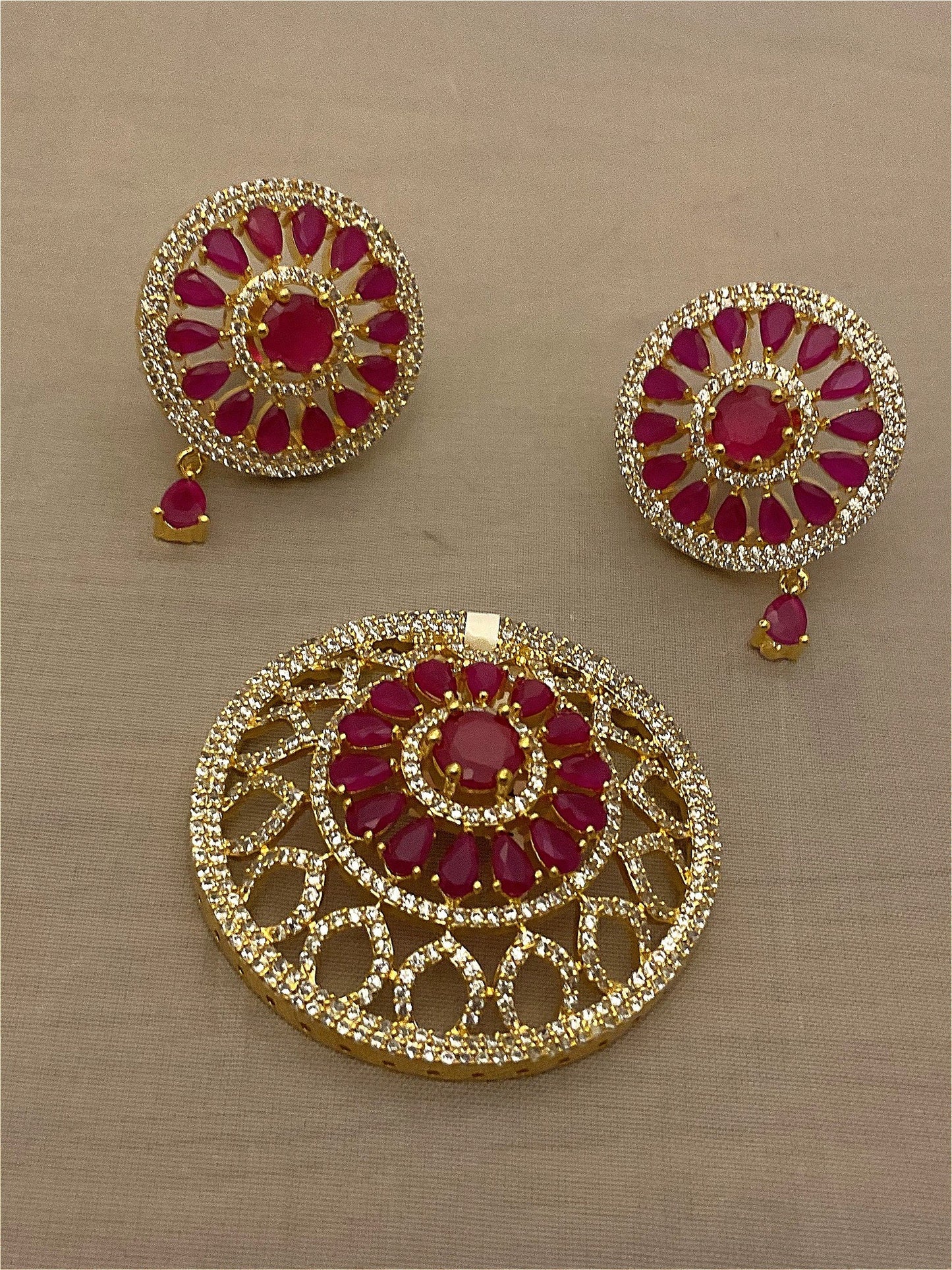 Side Pendant