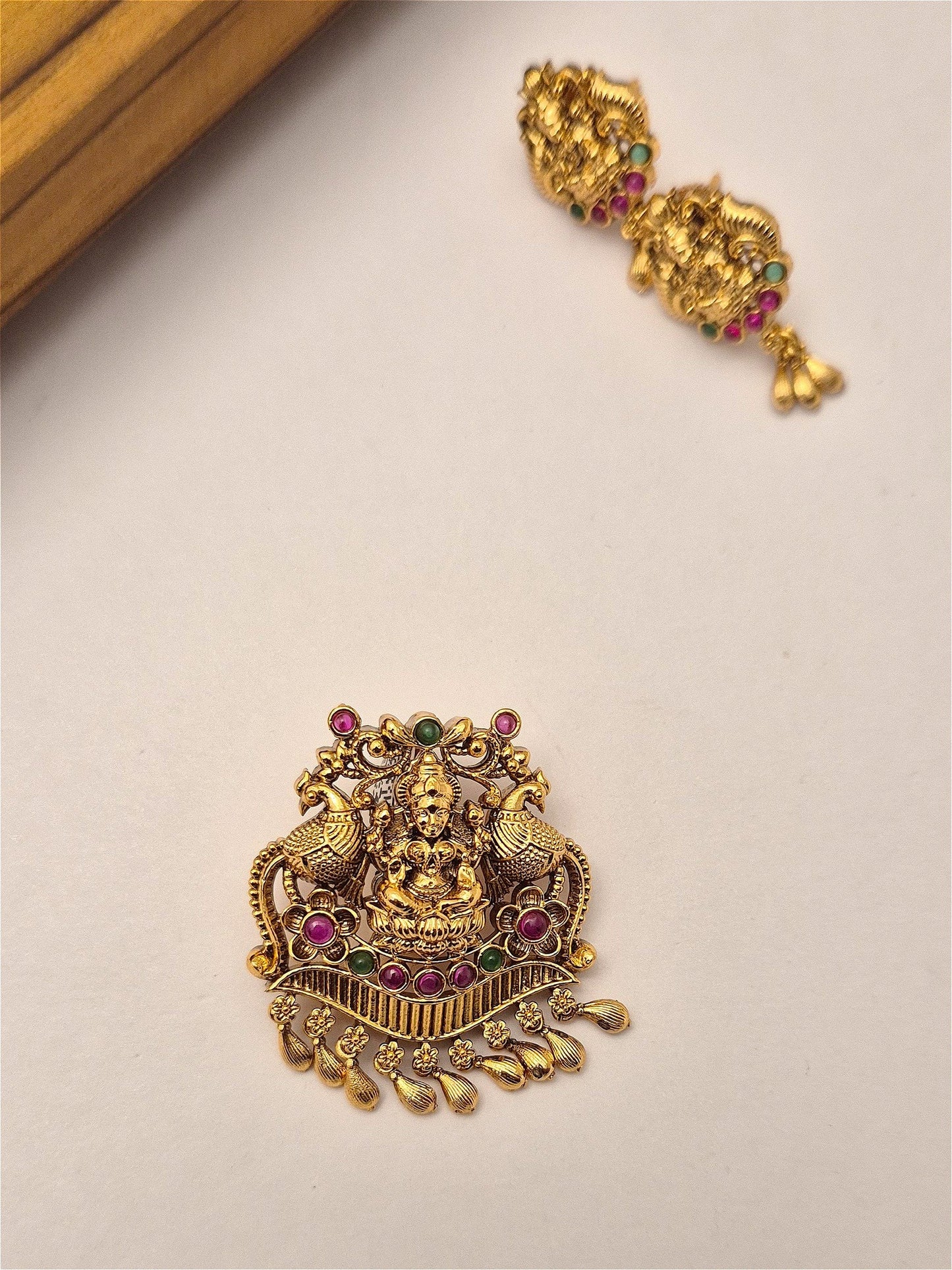 Antique pendant