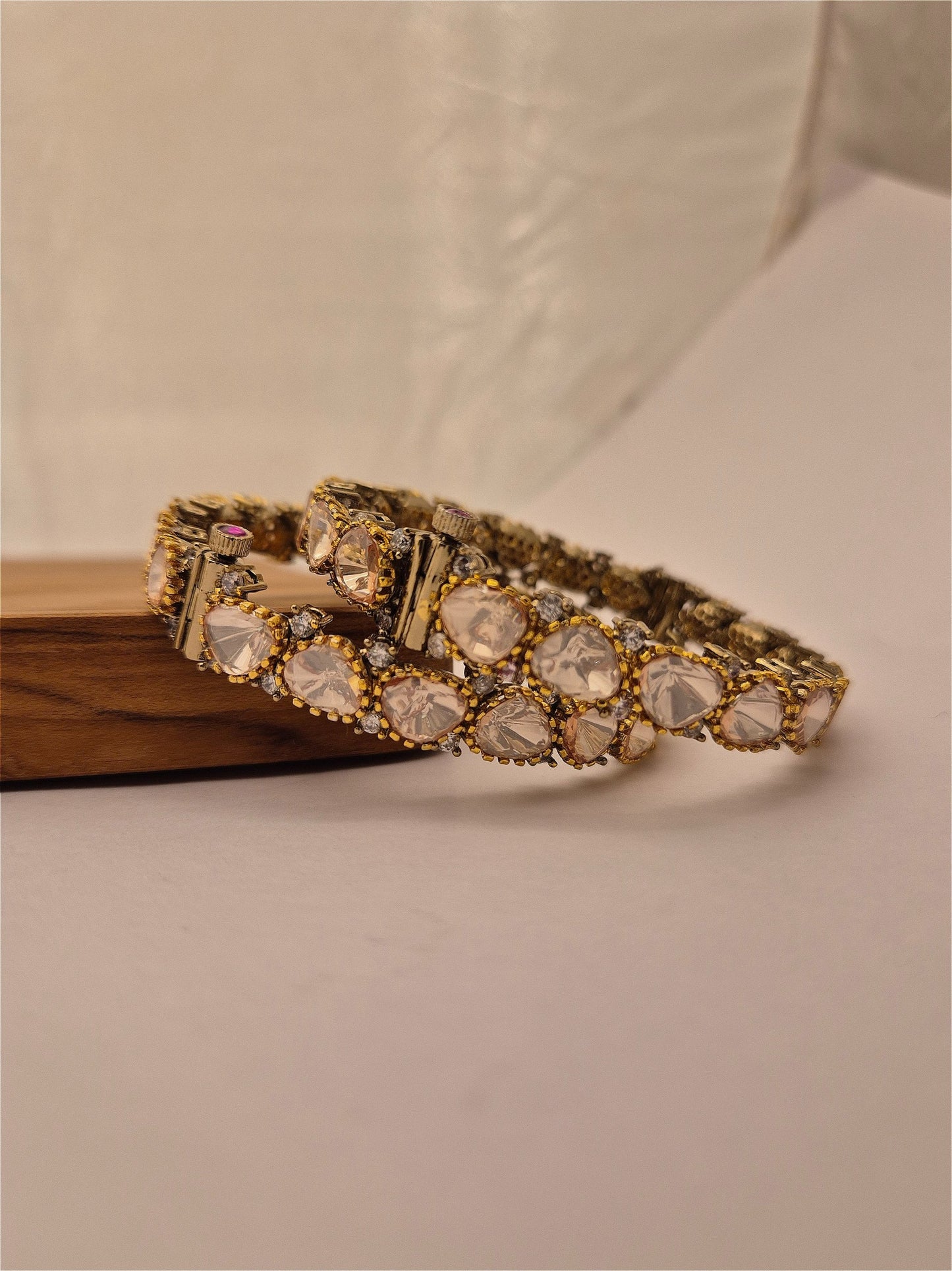 Kundan Bangles