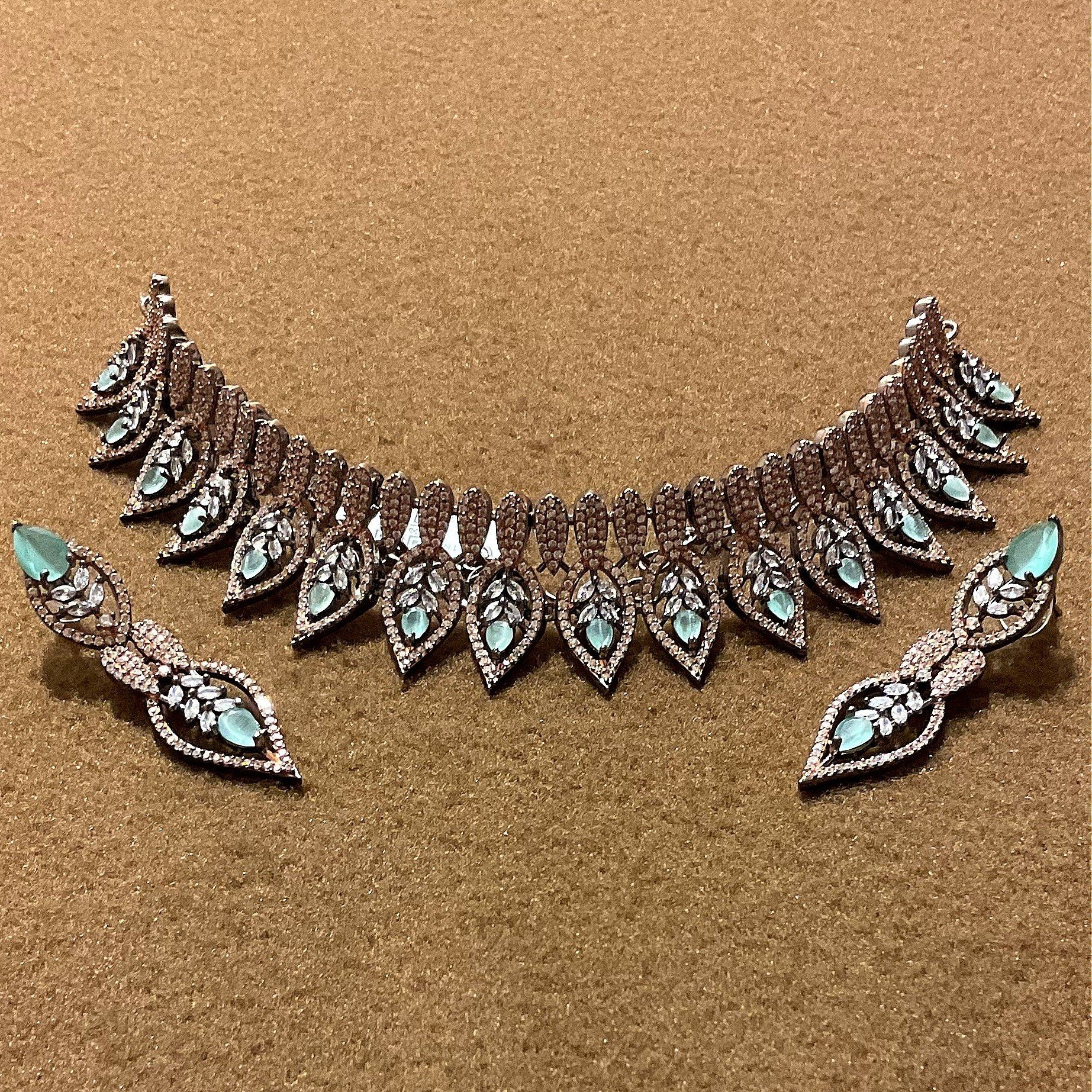 Stone Choker 
