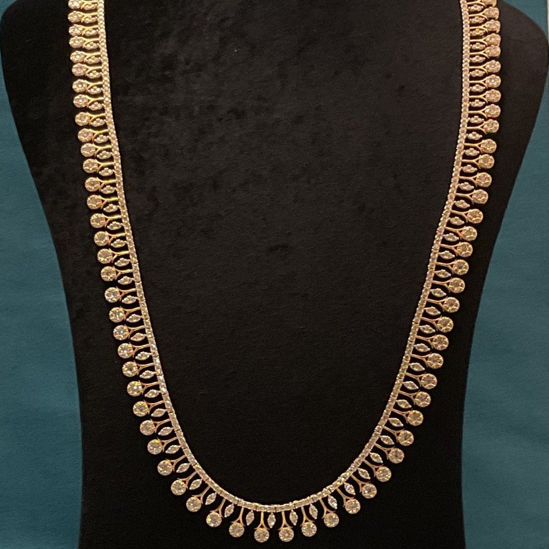 Zircon long necklace 