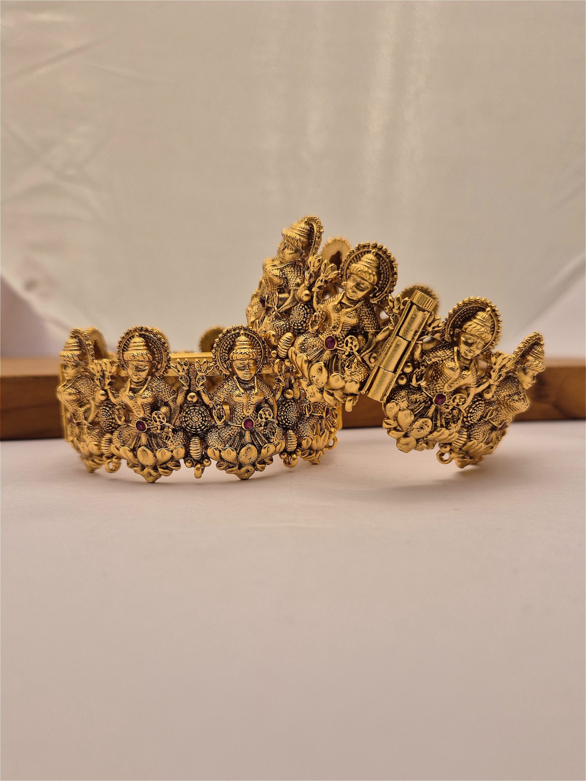 Antique bangle BNG-AQ-KP-014