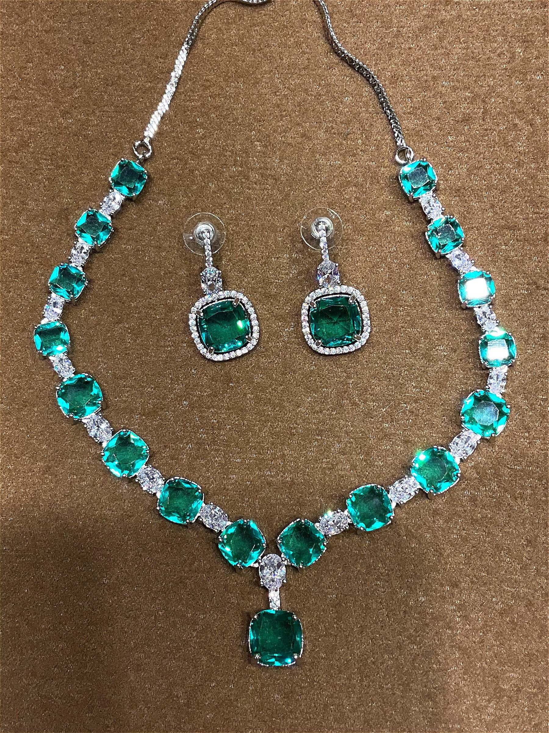 Stone necklace NCK-RO-ST-078