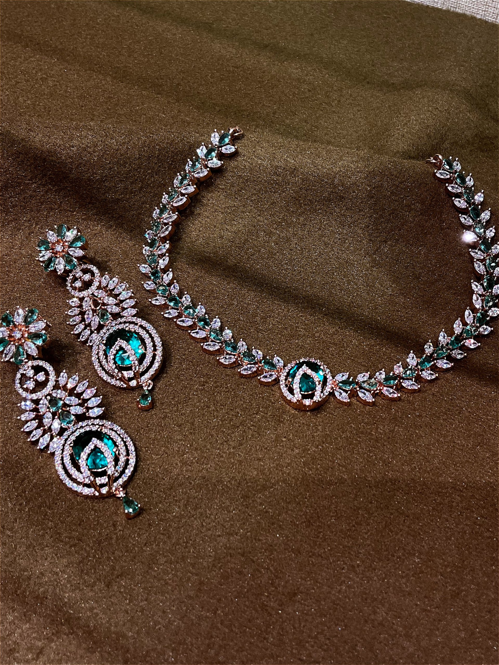 Stone necklace NCK-RG-ST-001
