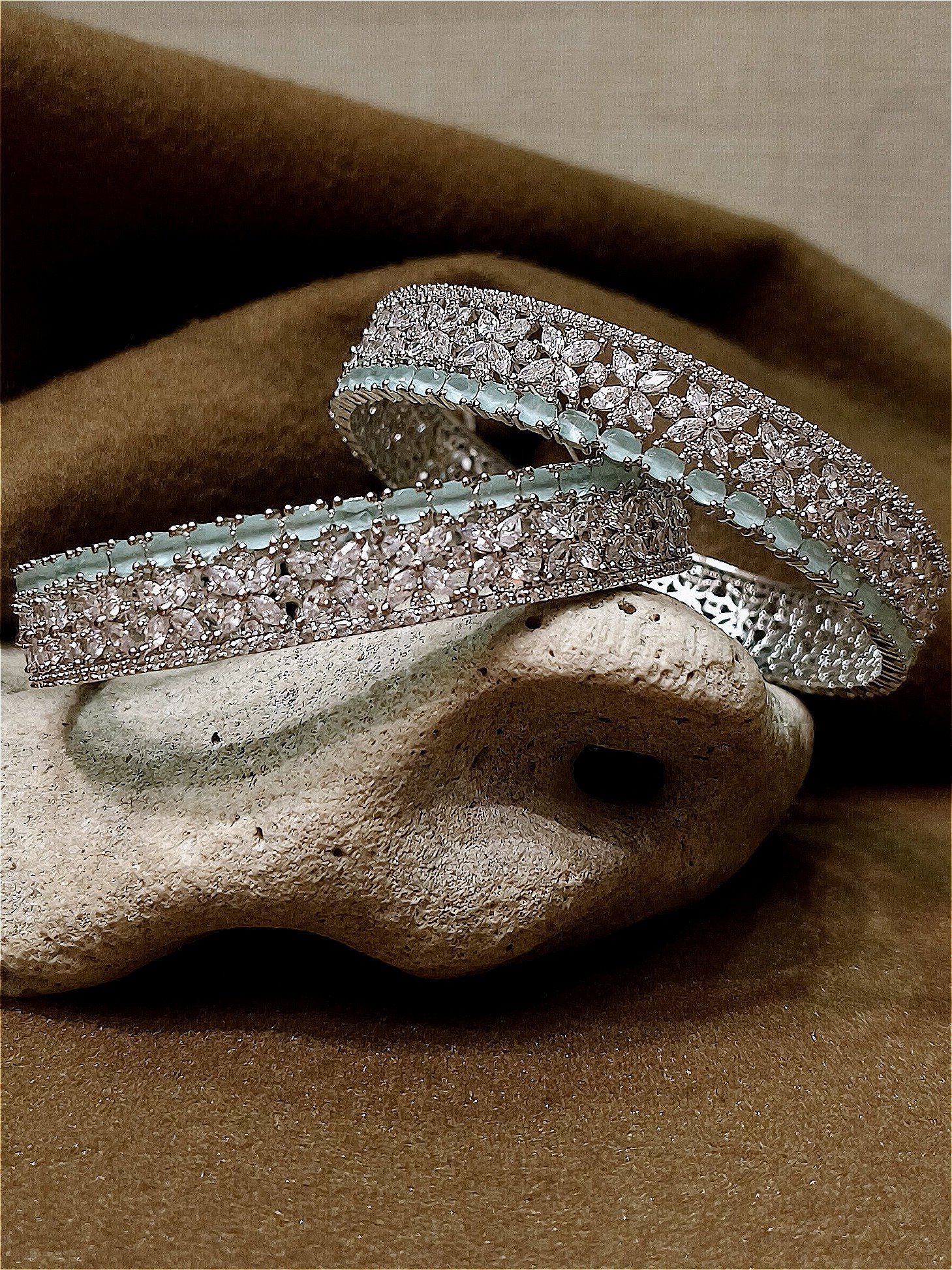 Stone bangles BNG-RO-ST-001