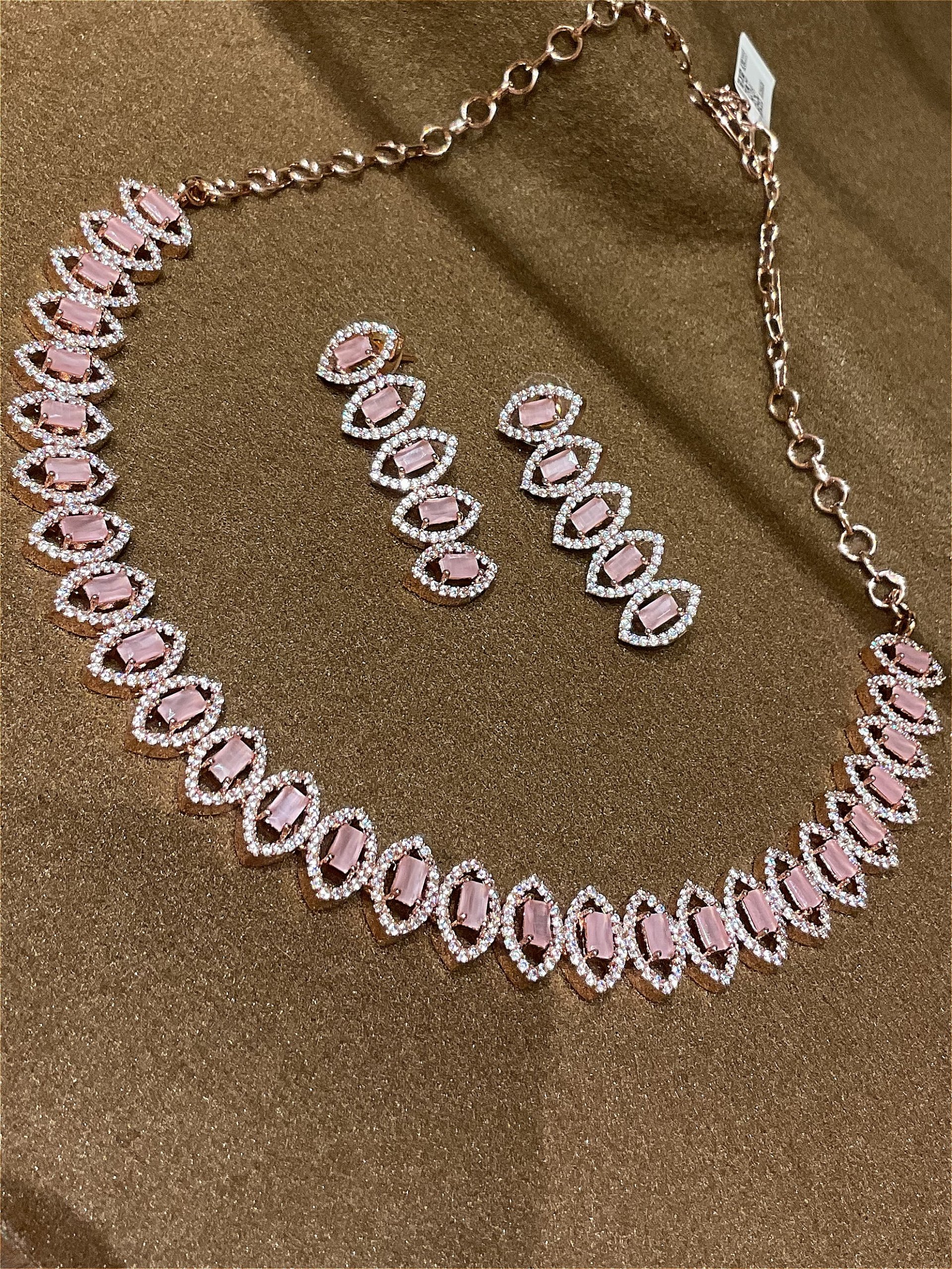 Stone necklace NCK-RG-ST-003